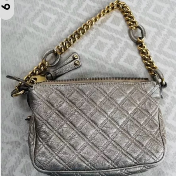 Marc Jacobs Cammie Quilted Metallic Gold Leather Handbag with Chain Strap - Picture 8 of 14